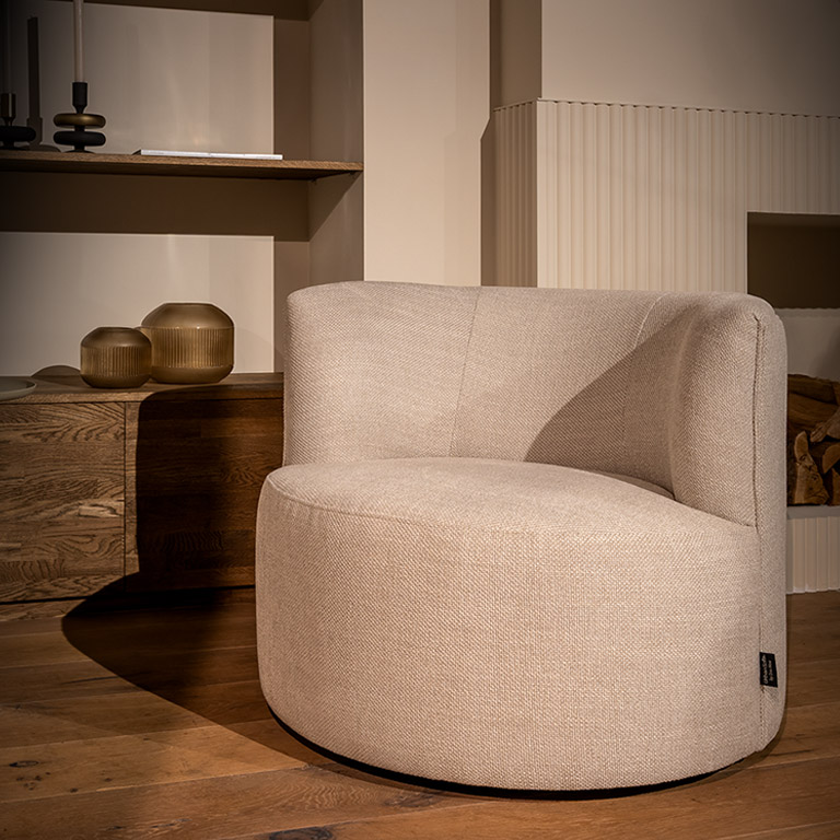 UrbanSofa-Luzia-draaifauteuil-Carlyle-Nature-4