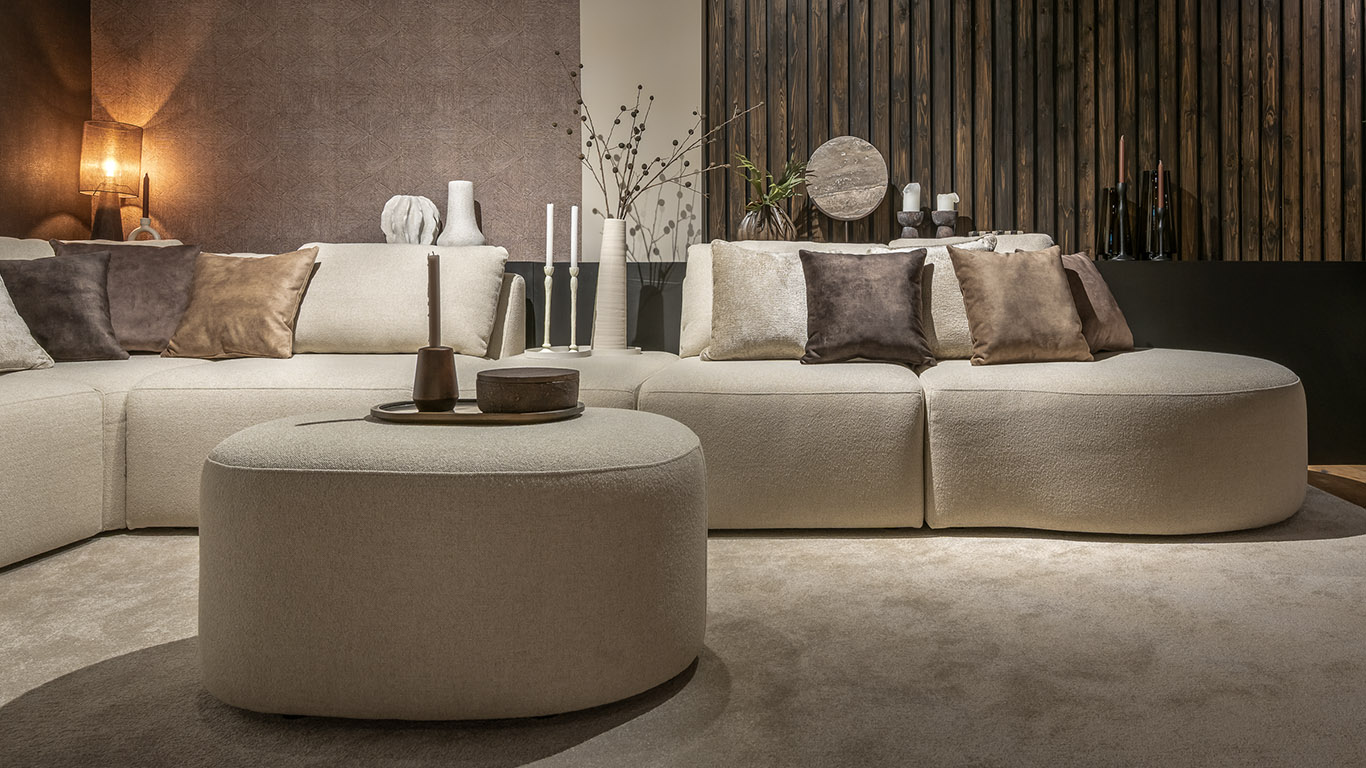 UrbanSofa-Evi-Hoekbank-met-Hocker-in-Manilva-Nature-detail-2