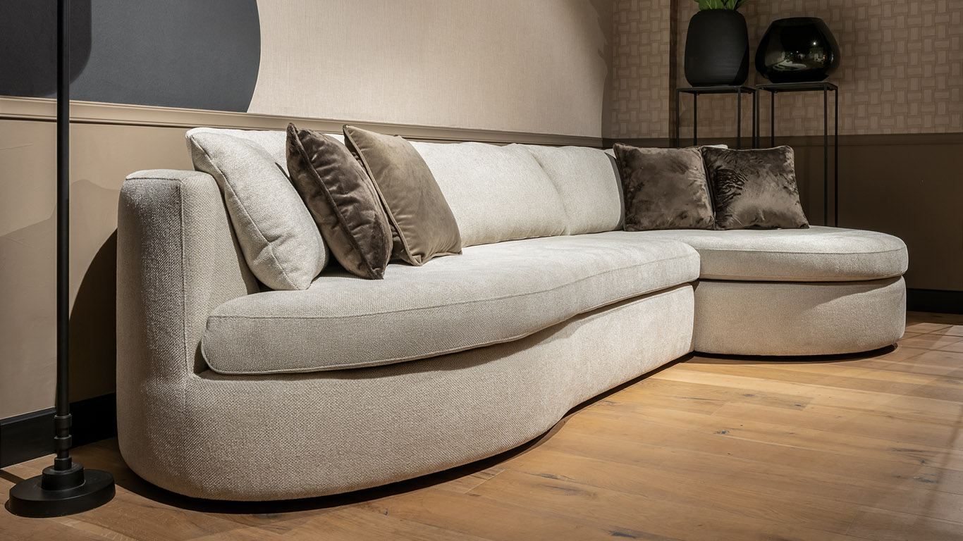 UrbanSofa-Ella-Loungebank-in-Rio-Sand-detail-2
